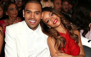 Rihanna bất ngờ gọi điện cho Chris Brown và nói lời yêu
