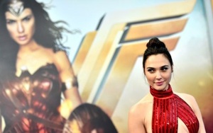 Rạp chiếu gây tranh cãi khi chiếu Wonder Woman chỉ dành cho nữ