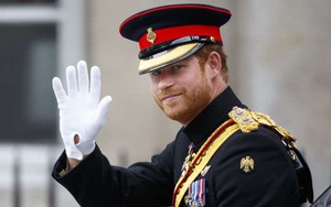 Hoàng tử Harry thắng kiện vụ báo săn ảnh riêng tư với bạn gái