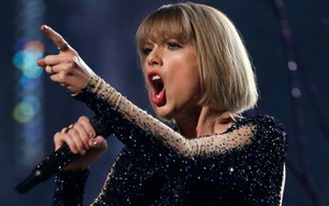Taylor Swift khóc trước phán quyết của tòa về vụ cô bị tấn công tình dục