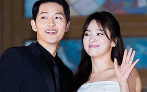 Ảnh cũ chứng minh Song Joong Ki và Song Hye Kyo đúng là duyên trời định