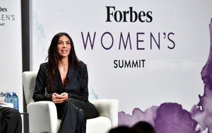 Kim Kardashian tung dự án có thể là cuộc cách mạng trong mua sắm thời trang