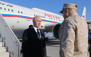 Đội Su-30 bảo vệ Tổng thống Putin dựng ‘bẫy nhiệt’ nguyện hứng tên lửa kẻ địch