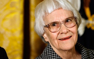 Kiện tụng vì kiệt tác ‘Giết con chim nhại’ bị bóp méo nghiêm trọng