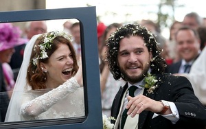 Các sao ‘Trò chơi vương quyền’ xúng xính dự đám cưới ‘Jon Snow’