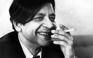 V.S. Naipaul, nhà văn với vết thương hở và chủ nhân giải Nobel, qua đời ở tuổi 85