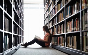 Nghiên cứu chứng minh: Lớn lên quanh sách, dù không đọc, cũng giúp phát triển nhận thức