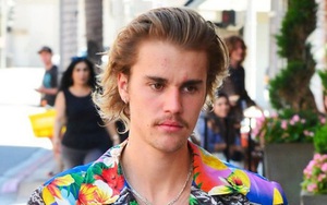 Bạn bè tin Justin Bieber tâm thần bất ổn, khủng hoảng bản sắc