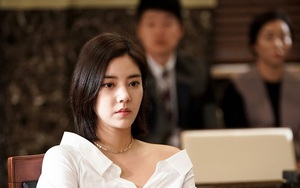 Quản lý lẻn vào nhà khoắng cả đồ lót của 'nữ hoàng gợi cảm'