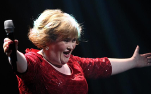 Susan Boyle tung album kỷ niệm một thập kỷ đầy khủng hoảng về tinh thần