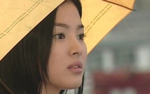 Song Hye Kyo bất ngờ thay đổi phong cách, nhìn đẹp như thời thiếu nữ