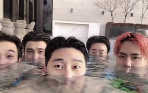 Chết cười: Hội bạn thân nổi tiếng của V xấu hổ hết sức khi đi quảng bá album mới của BTS