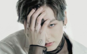 Jungkook nâng tầm gợi cảm trong ‘BTS MOTS ON:E’, No.1 xu hướng toàn cầu ngay