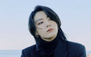 Jungkook BTS khoe màu tóc mới tự nhuộm cực ưng ý