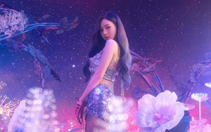 Karina aespa mảnh mai tới mức lấy khẩu trang làm áo