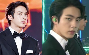 Khoảnh khắc người quay phim đứng hình vì Jin BTS 'nóng' trên mạng