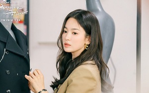 Song Hye Kyo lại bị réo vào hội 'bình hoa di động'