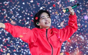 Chủ nào tớ nấy, cún cưng BTS diện đồ ‘Squid Game’ siêu cưng