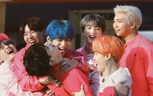 BTS cuối cùng đã đoàn tụ, nhìn video là biết hỗn loạn cỡ nào