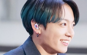 Ai mà Jungkook BTS ‘ngược đường ngược nắng’ hớn hở lao tới ôm