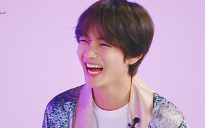 Fanboy thành công V BTS cười tít mắt khi được thần tượng ôm ấp