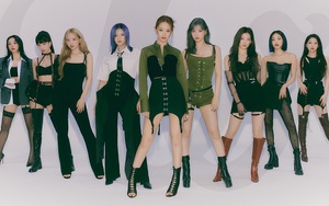 Twice gây tranh cãi với ảnh ‘như tạp chí 19+’ trong ‘Between 1&2’