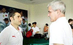 Tân HLV Barcelona Ernesto Valverde từng bại trận ở Mỹ Đình