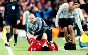 Mohamed Salah chấn thương nặng hay nhẹ? Vì sao HLV Klopp bức xúc?