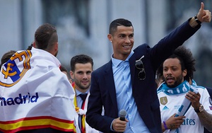 Đá tốt hay dở, Ronaldo đều biết cách trở thành nhân vật trung tâm