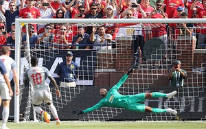 M.U 1-4 Liverpool: Shaqiri lập siêu phẩm, The Kop đại thắng