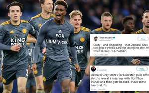 Trọng tài hứng bão chỉ trích vì phạt sao Leicester cởi áo tri ân cố chủ tịch