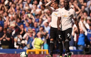 Cuộc đua Top 4 Ngoại hạng Anh: MU tự đẩy mình vào chân tường, Arsenal lại run rẩy