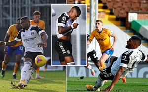 Thảm họa phạt đền ở Ngoại hạng Anh: Chân phải sút vào… chân trái, bóng lên trời