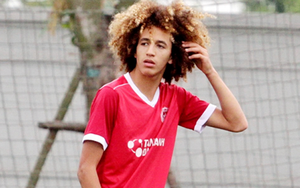 MU đôn lên đội một sao trẻ từng tập ở... Phố Hiến FC