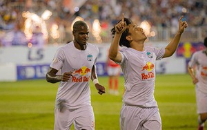 Kết quả bóng đá hôm nay: HAGL tái chiếm ngôi đầu, TPHCM thắng đậm SLNA