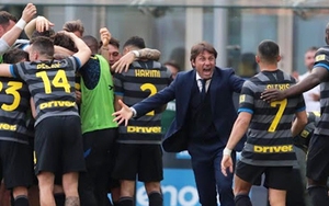 Conte và niềm cảm hứng từ... MU giúp Inter vô địch Serie A sớm