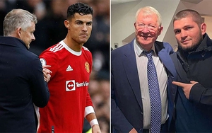 Sir Alex chỉ trích Ole Solskjaer vì để Ronaldo dự bị
