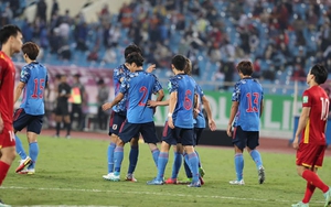 Cục diện bảng B: Việt Nam vẫn trắng tay, Nhật Bản áp sát tuyển Úc