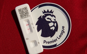 Thêm gần 100 ca nhiễm Covid-19, Ngoại hạng Anh vẫn không bị hoãn