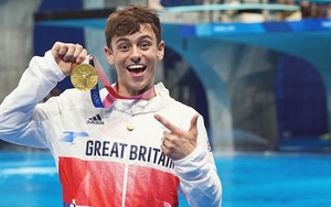 Những ngôi sao thể thao của năm 2021: Từ Tom Daley đến Lewandowski