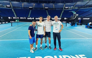 CẬP NHẬT: Djokovic đã có thể tập luyện, chờ phán quyết cuối cùng