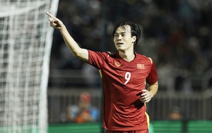 Văn Toàn và bàn thắng sau hơn nửa thập kỷ chờ đợi