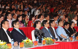 Carnaval Hạ Long 2018 - 'đại tiệc' âm nhạc, ánh sáng