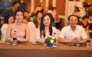 'Hoa hậu đẹp nhất năm 2017' Đỗ Mỹ Linh xuất hiện lộng lẫy cạnh các chuyên gia ẩm thực