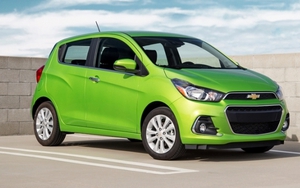 Công suất lắp ráp tăng với hàng trăm nghìn chiếc, ô tô ở Việt Nam có giảm giá?