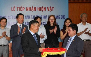 Tiếp nhận 18 cổ vật Việt Nam hồi hương từ Đức