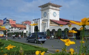 Nam Trung Bộ có nắng nóng cục bộ, vùng núi phía Bắc đề phòng sạt lở đất