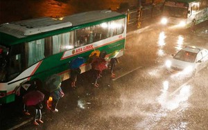 VIDEO: Điều chỉnh các chuyến bay do bão Mangkhut