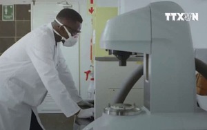 VIDEO: Hệ thống nhà vệ sinh cho người nghèo của Bill Gates