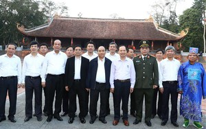 Thủ tướng dâng hương tại Khu di tích lịch sử quốc gia đặc biệt Lam Kinh